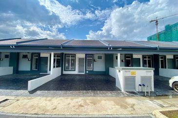 FOR RENT: Single Storey Terrace House Kita Mekar Cybersouth Dengkil Selangor