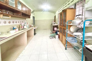 FOR SALE: Rumah Semi Detached Setingkat Taman Haji Da Kampung Pengadang Baru Kuala Terengganu Terengganu