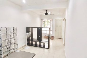 FOR RENT: Single Storey Terrace House Taman Casa Bella 1 Bukit Raja Klang Selangor