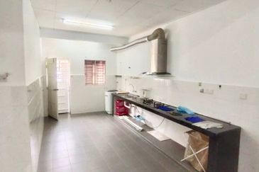 FOR RENT: Single Storey Terrace House Taman Casa Bella 1 Bukit Raja Klang Selangor