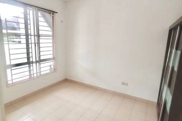 FOR RENT: Single Storey Terrace House Taman Casa Bella 1 Bukit Raja Klang Selangor