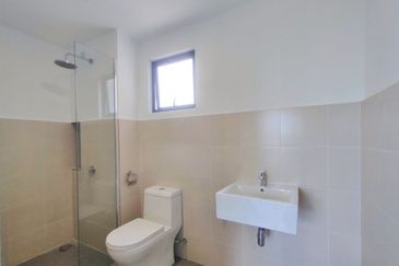 Arena Residences @ Warisan Puteri