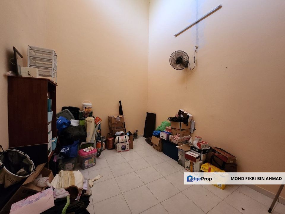 FOR SALE: Rumah Semi D Setingkat Taman Tanah Putih 3 Pekan Pahang, Pahang, Pekan