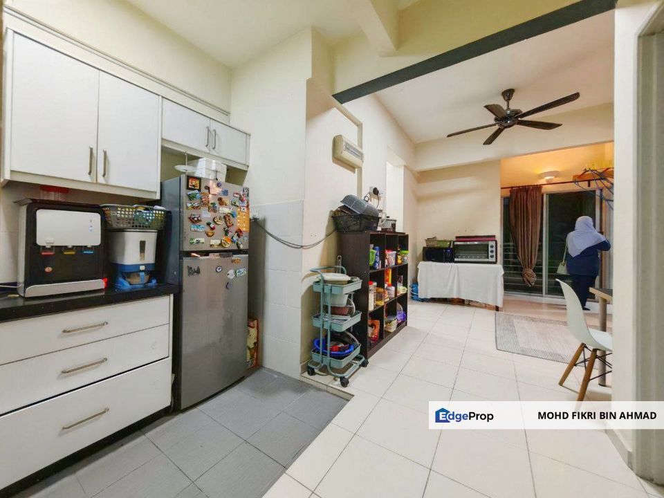 FOR SALE: Suria Apartment Kota Damansara Petaling Jaya Selangor, Selangor, Kota Damansara