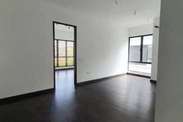 Reesia Elmina Garden