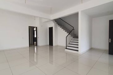 Reesia Elmina Garden