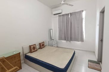 Dahlia Court Apartment