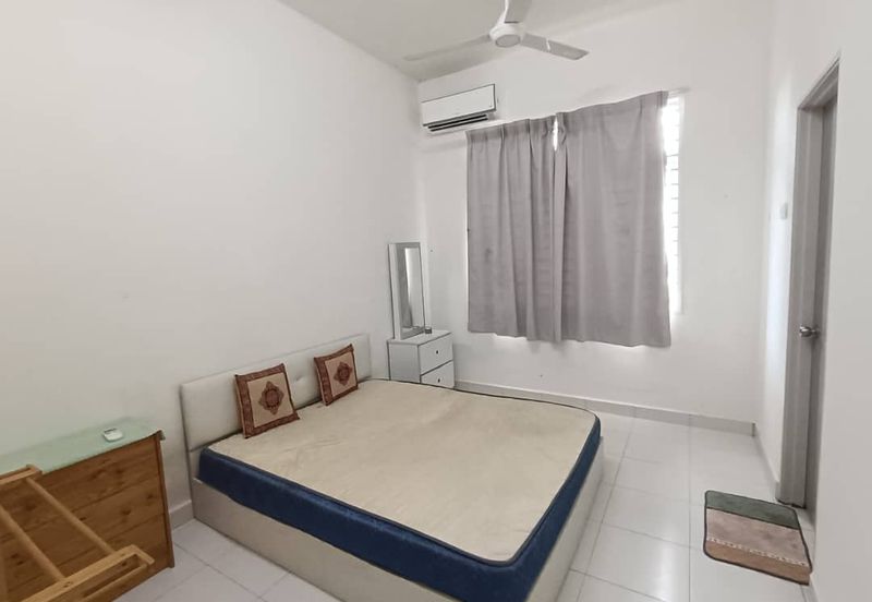 Dahlia Court Apartment