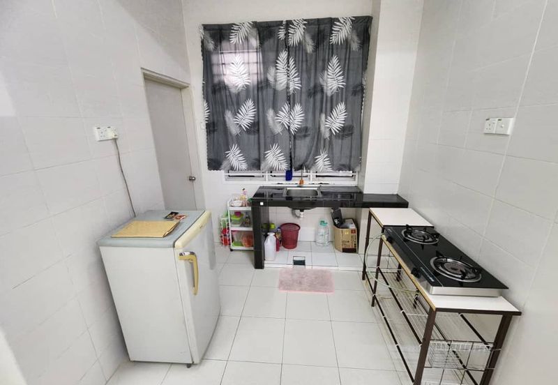 Dahlia Court Apartment