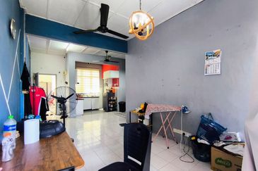 Dahlia Court Apartment