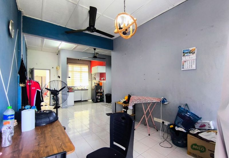 Dahlia Court Apartment