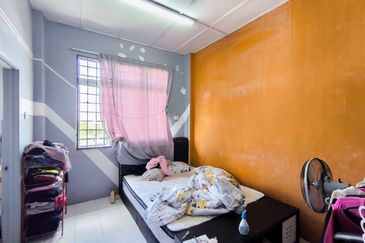 Dahlia Court Apartment