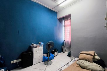 Dahlia Court Apartment