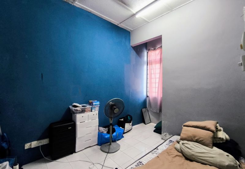 Dahlia Court Apartment