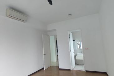 Aurora Tower @ Eco Sky