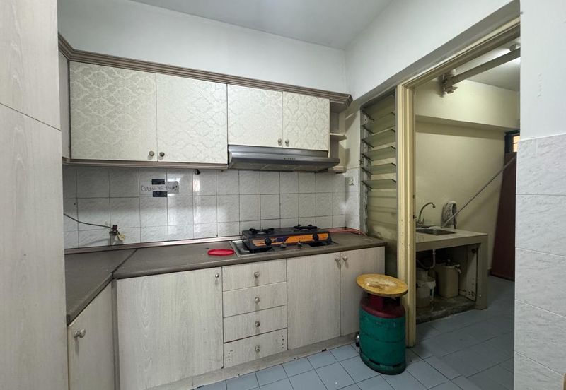 Anjung Hijau (Greenfield Apartment)