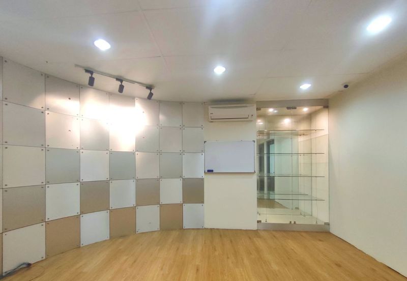 FOR RENT: Office Glomac Business Centre Kelana Jaya Petaling Jaya Selangor