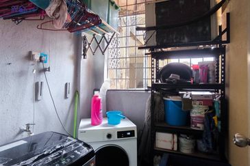 Pangsapuri Seroja Bukit Jelutong