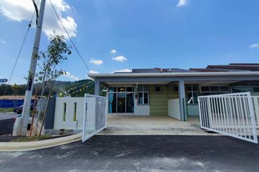 𝙋𝙍𝙊𝙅𝙀𝙆 𝙋𝙀𝙍𝙐𝙈𝘼𝙃𝘼𝙉 𝘽𝘼𝙍𝙐 𝙏𝘼𝙈𝘼𝙉 𝙐𝙉𝙄V𝙀𝙍𝙎𝙄𝙏𝙄 𝘽𝙀𝙎𝙏𝘼𝙍𝙄 𝙎𝙀𝙈𝙀𝙇𝙄𝙉𝙂 𝘽𝙀𝘿𝙊𝙉𝙂 𝙆𝙀𝘿𝘼𝙃