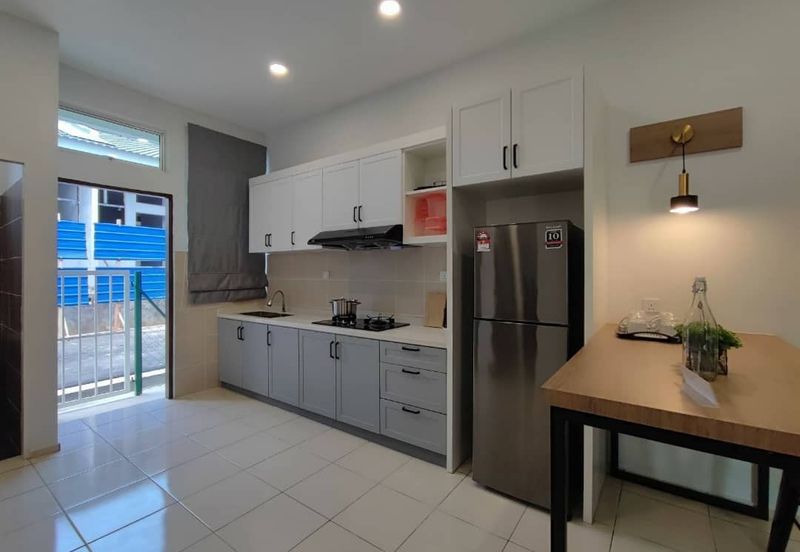 𝙋𝙍𝙊𝙅𝙀𝙆 𝙋𝙀𝙍𝙐𝙈𝘼𝙃𝘼𝙉 𝘽𝘼𝙍𝙐 𝙏𝘼𝙈𝘼𝙉 𝙐𝙉𝙄V𝙀𝙍𝙎𝙄𝙏𝙄 𝘽𝙀𝙎𝙏𝘼𝙍𝙄 𝙎𝙀𝙈𝙀𝙇𝙄𝙉𝙂 𝘽𝙀𝘿𝙊𝙉𝙂 𝙆𝙀𝘿𝘼𝙃