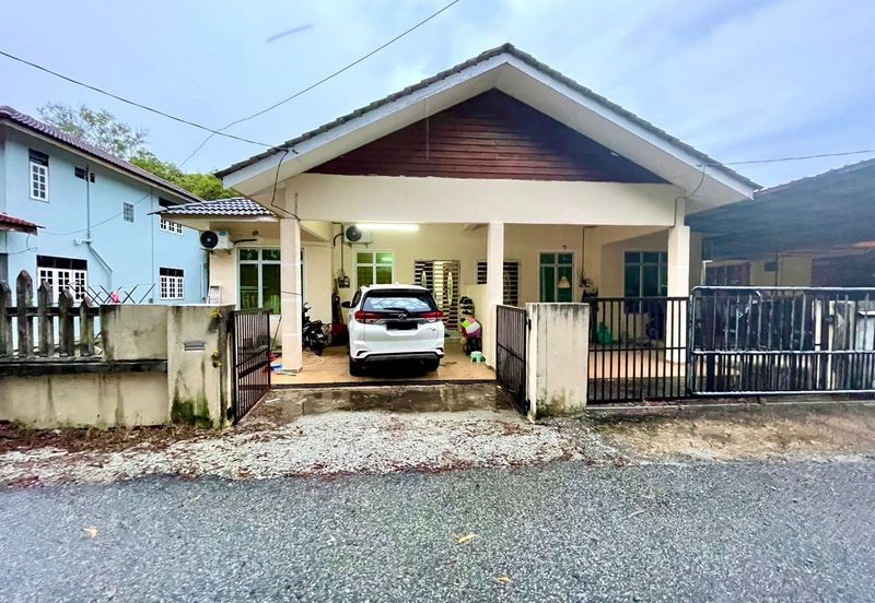 FOR SALE: Semi D Setingkat Jalan Batu Rakit Kampung Wakaf Tengah Kuala Terengganu Terengganu