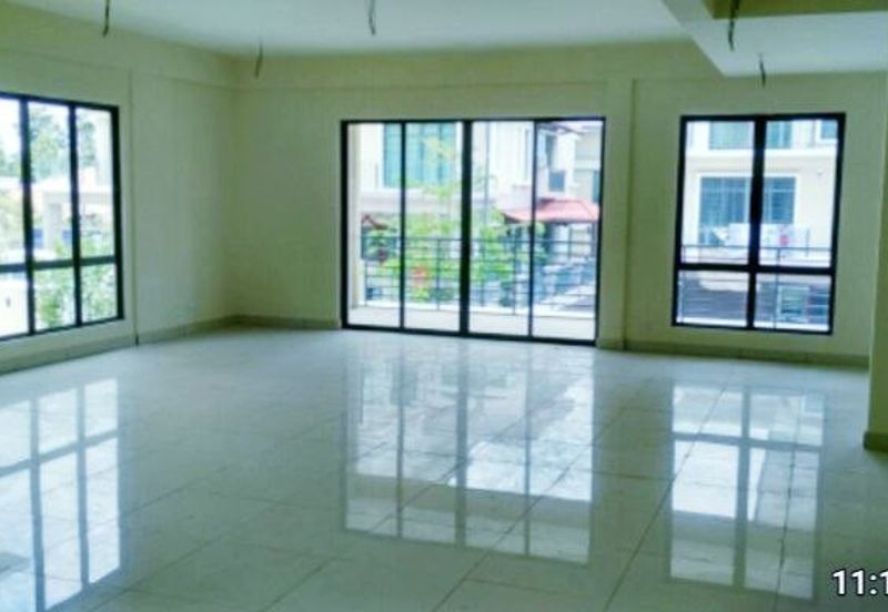 ~ 2.5 STOREY SEMI DETACHED UNIT  AT BUKIT MAHKOTA CHERAS FOR SALE
