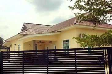 ~ SINGLE STOREY BUNGALOW INDAH PERDANA MORIB BANTING SELANGOR FOR SALE