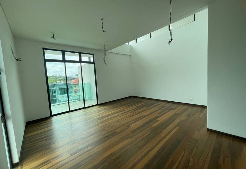 ~ NEW MODERN 2.5 STOREY BUNGALOW, TAMAN UNIVERSITI BANGI NEAR GMI AND UKM