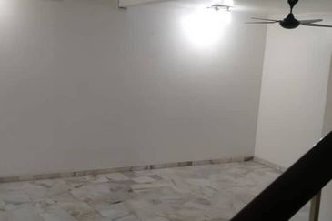 Pantai Dalam Kampung Kerinchi