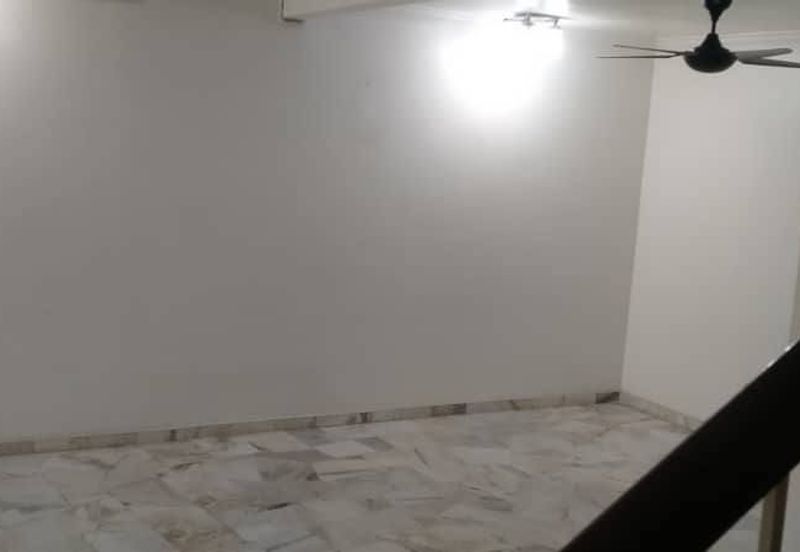 Pantai Dalam Kampung Kerinchi