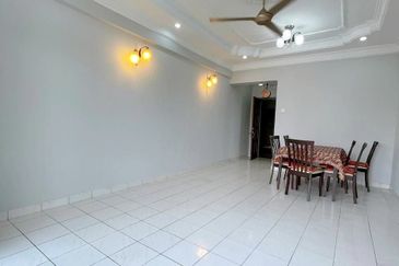 Tasik Heights Apartment