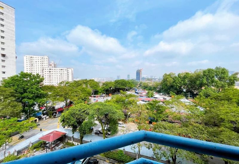 Tasik Heights Apartment