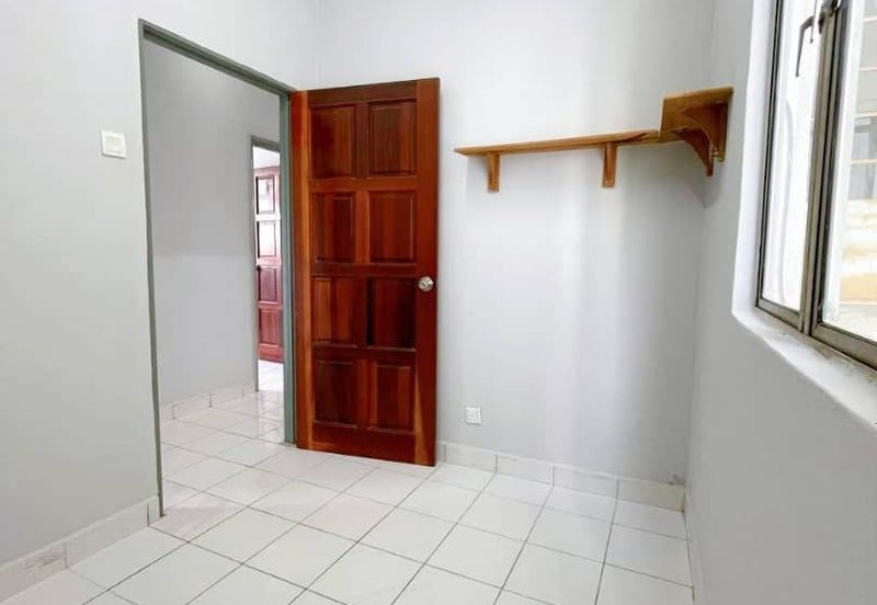 Tasik Heights Apartment