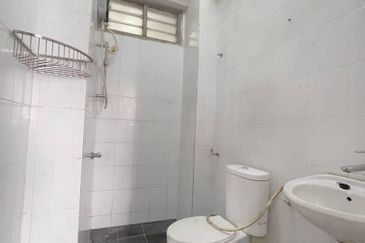 Tasik Heights Apartment