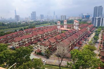 Bayu Tasik Condominium