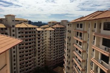 Bayu Tasik Condominium