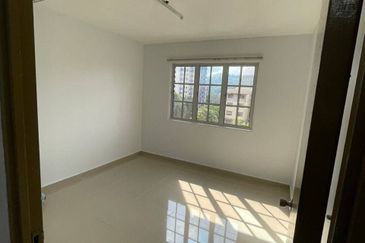 ~ Flat Kelumpuk Melati AU3 Keramat