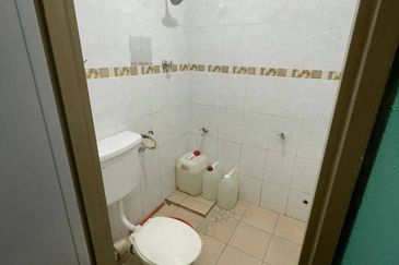 ~ Flat Kelumpuk Melati AU3 Keramat