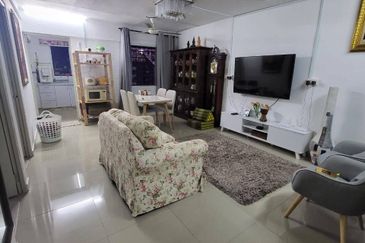 ~ 1 UNIT APMT RAKYAT DESA PANTAI ( BANGSAR SOUTH) FOR SALE