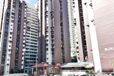 ~ 1 UNIT APMT RAKYAT DESA PANTAI ( BANGSAR SOUTH) FOR SALE