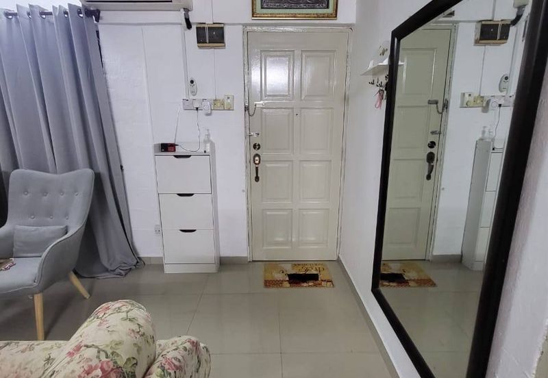 ~ 1 UNIT APMT RAKYAT DESA PANTAI ( BANGSAR SOUTH) FOR SALE