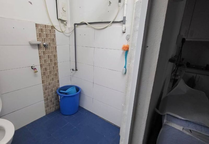 ~ 1 UNIT APMT RAKYAT DESA PANTAI ( BANGSAR SOUTH) FOR SALE