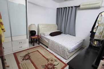 ~ 1 UNIT APMT RAKYAT DESA PANTAI ( BANGSAR SOUTH) FOR SALE