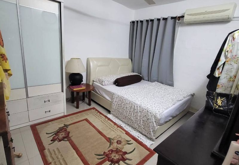 ~ 1 UNIT APMT RAKYAT DESA PANTAI ( BANGSAR SOUTH) FOR SALE