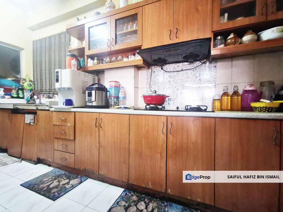 ~ Amazing Heights Apartment Sg Udang Klang RENOVATED + CORNER UNIT + STRATA READY + VIEW SWIMMING POOL , Selangor, Klang