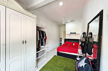 ~ Seksyen U10 Subang Impian Shah Alam Double Storey FULLY RENOVATED + EXTENDED KITCHEN