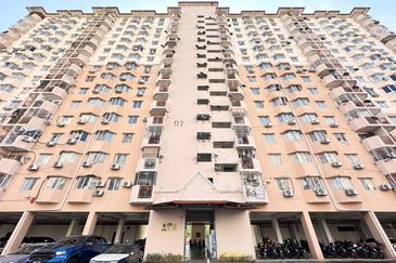 Pangsapuri Damai, Subang Bestari