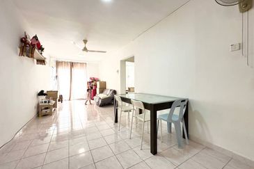 Pangsapuri Damai, Subang Bestari