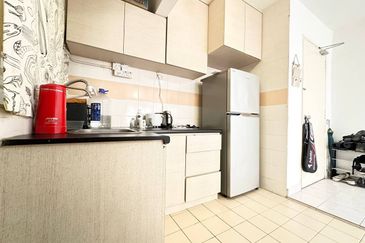 Pangsapuri Damai, Subang Bestari