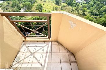 Pangsapuri Damai, Subang Bestari